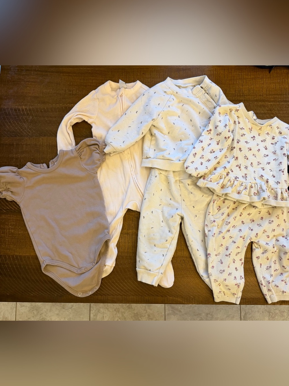 Bundle of Baby Girl Clothes 6-9M